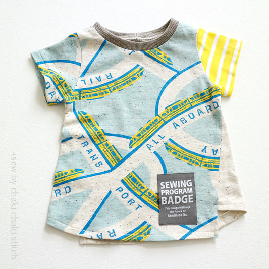 ねじれTシャツ